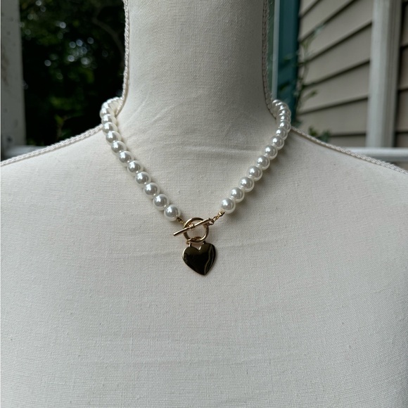 HEART  MIKE GOLD STATEMENT NECKLACE - Picture 6 of 6